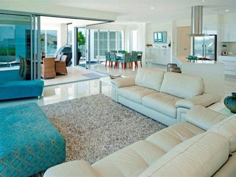 33 Ferrymans Court, Hope Island QLD 4212