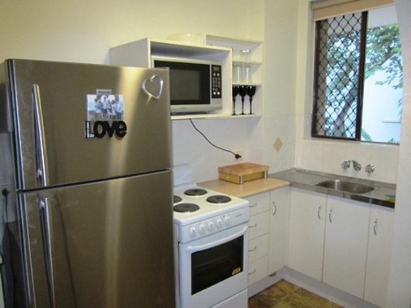 3-29 Oak Avenue, Surfers Paradise QLD 4217