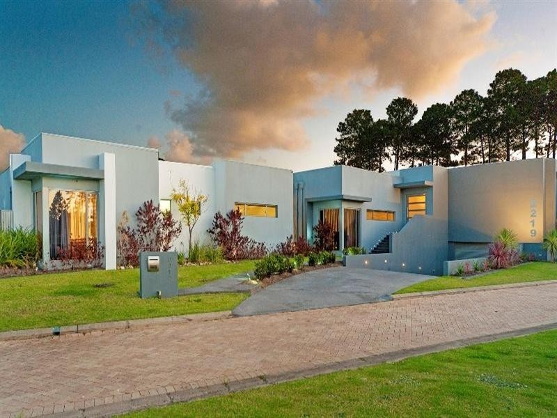 2219 The Master Enclave, Sanctuary Cove QLD 4212