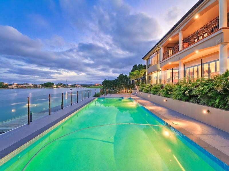 20 Clear Water Bay Avenue, Clear Island Waters QLD 4226