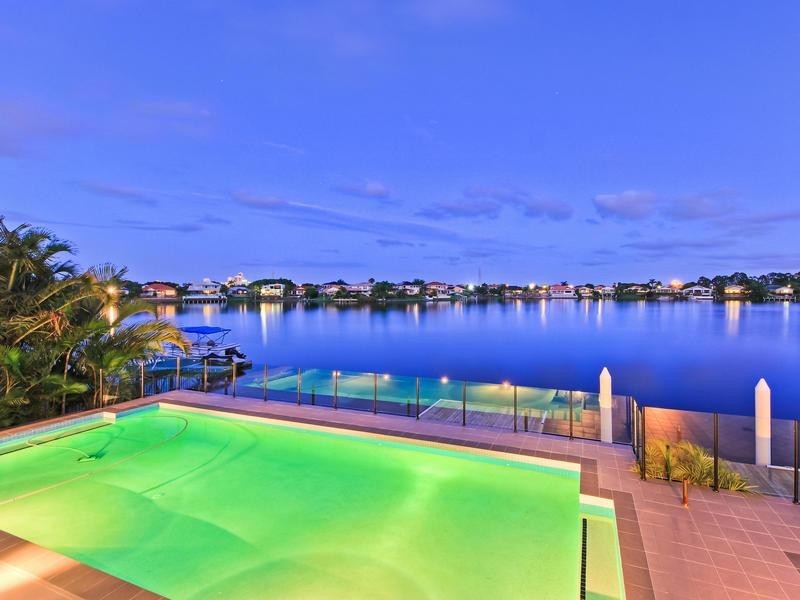 20 Clear Water Bay Avenue, Clear Island Waters QLD 4226