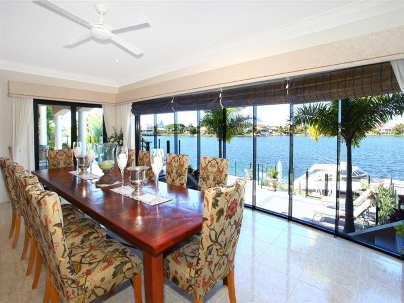 20 Clear Water Bay Avenue, Clear Island Waters QLD 4226