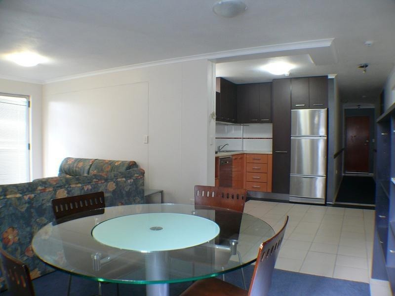 7 View Avenue, Surfers Paradise QLD 4217