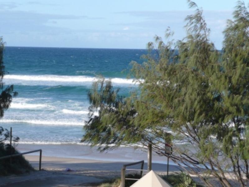 203-3575 Main Beach Parade, Main Beach QLD 4217