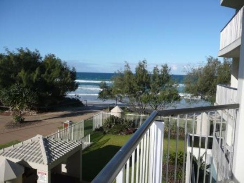 203-3575 Main Beach Parade, Main Beach QLD 4217