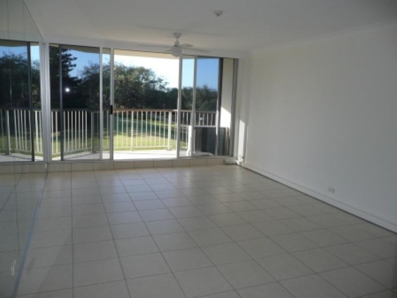 203-3575 Main Beach Parade, Main Beach QLD 4217