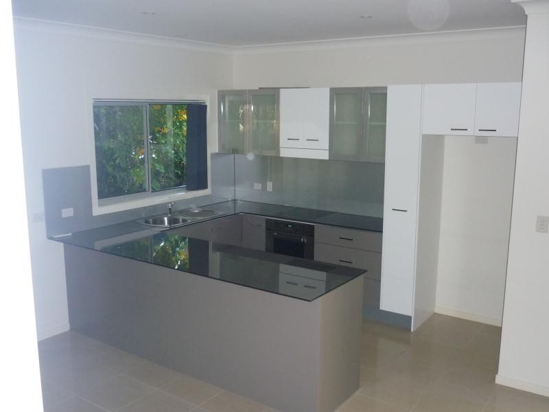 4/60 Broad Street, Labrador QLD 4215