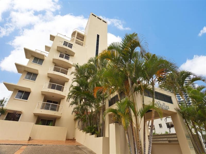 3 5 Cronin Avenue, Main Beach QLD 4217