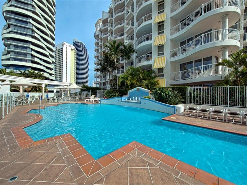 24 Queensland Avenue, Broadbeach QLD 4218