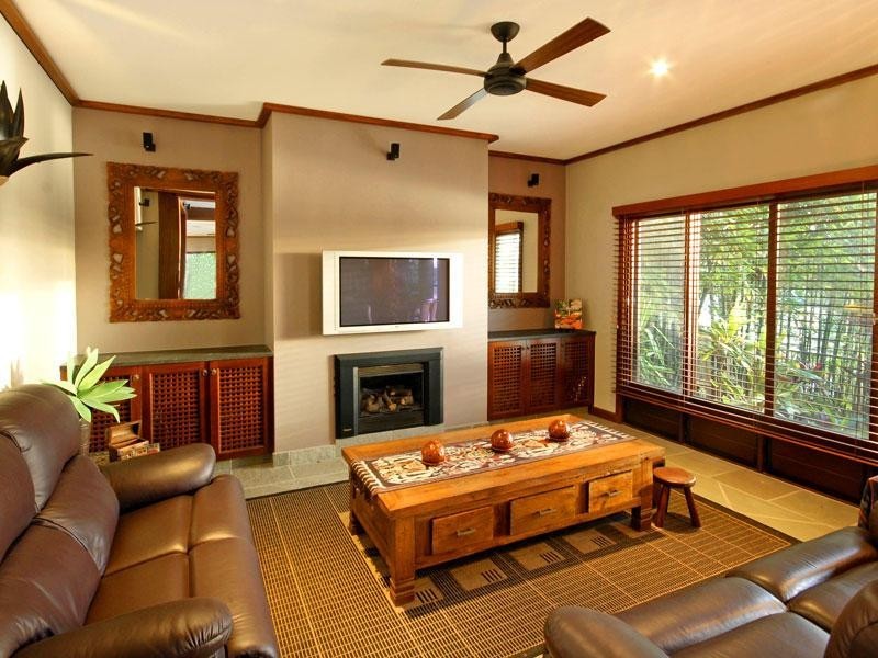 83 Allambi Avenue, Broadbeach Waters QLD 4218