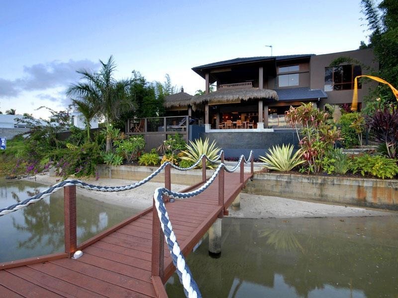 83 Allambi Avenue, Broadbeach Waters QLD 4218