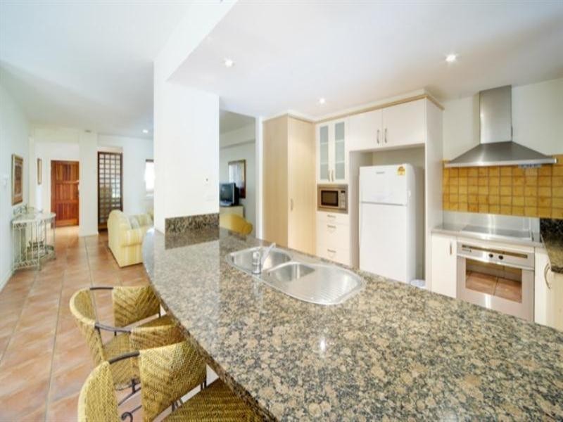 3220 Palladian Drive, Hope Island QLD 4212