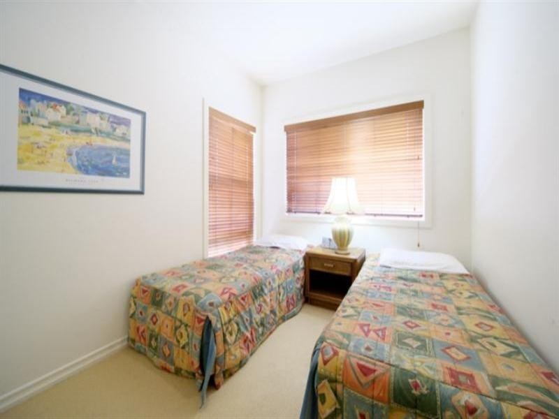 3220 Palladian Drive, Hope Island QLD 4212