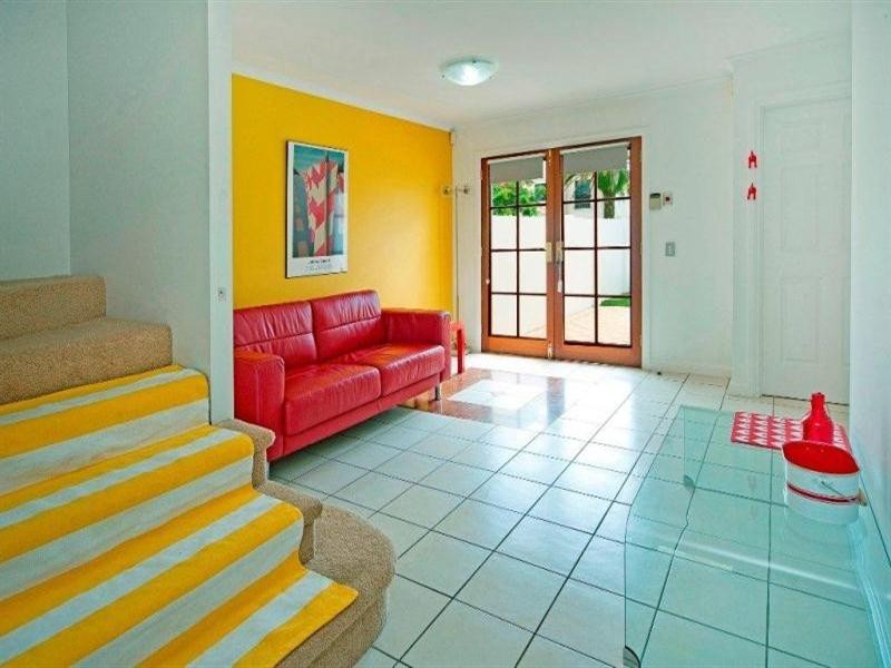 8891 Magnolia Drive East, Hope Island QLD 4212