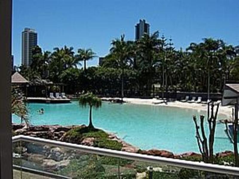 148-12 Commodore Drive, Surfers Paradise QLD 4217