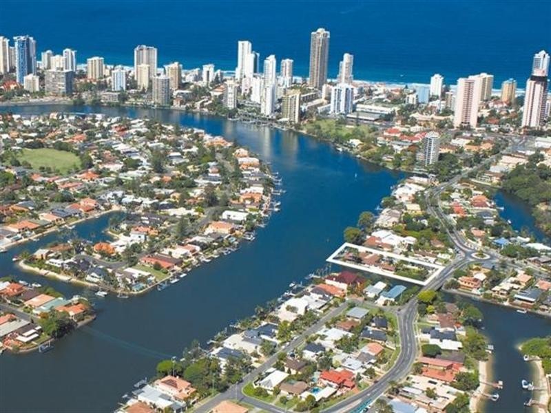 87-89 Monaco Street, Broadbeach Waters QLD 4218