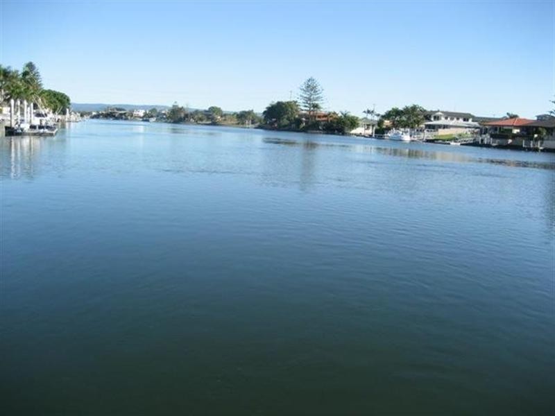 87-89 Monaco Street, Broadbeach Waters QLD 4218