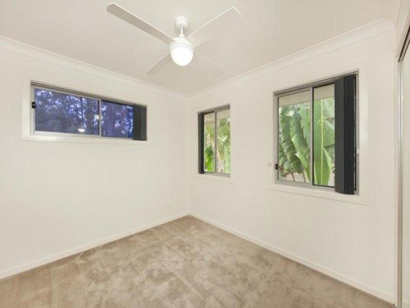1/60 Broad Street, Labrador QLD 4215