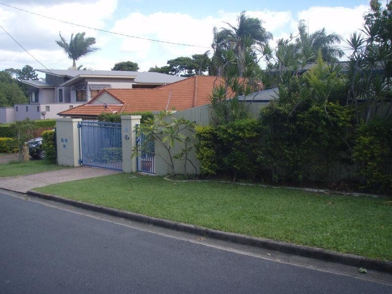 14 Ewan, Southport QLD 4215