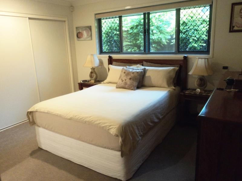 14 Ewan, Southport QLD 4215