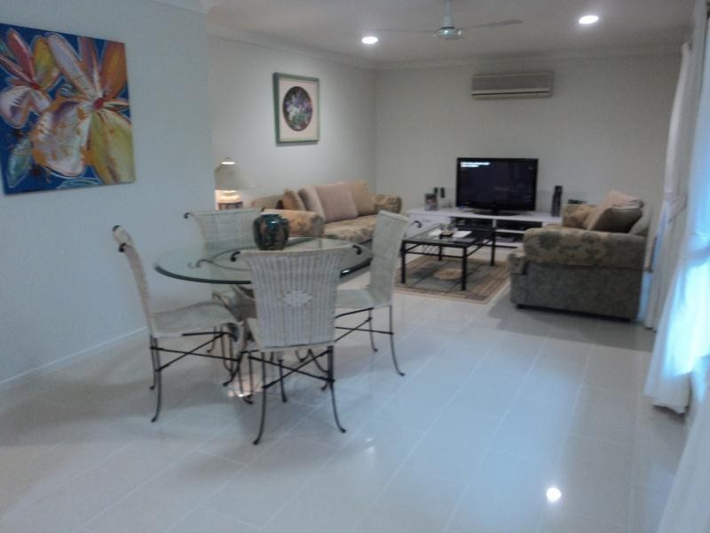 14 Ewan, Southport QLD 4215