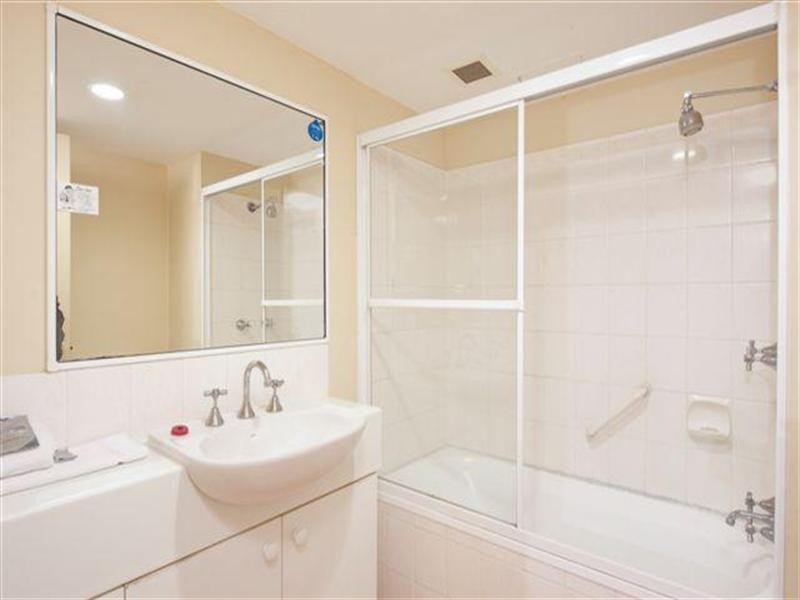 2007 Gold Coast Highway – Outrigger Suites, Miami QLD 4220