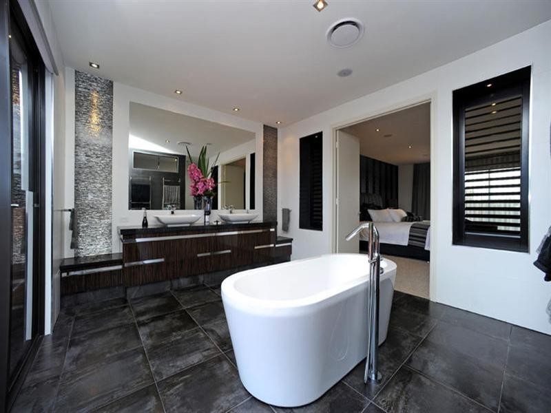 28 Earle Court, Tallai QLD 4213