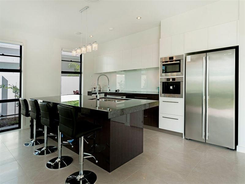 2273 Banksia Lakes Drive, Sanctuary Cove QLD 4212