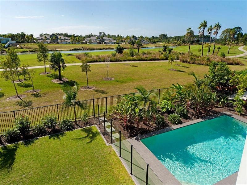 2273 Banksia Lakes Drive, Sanctuary Cove QLD 4212