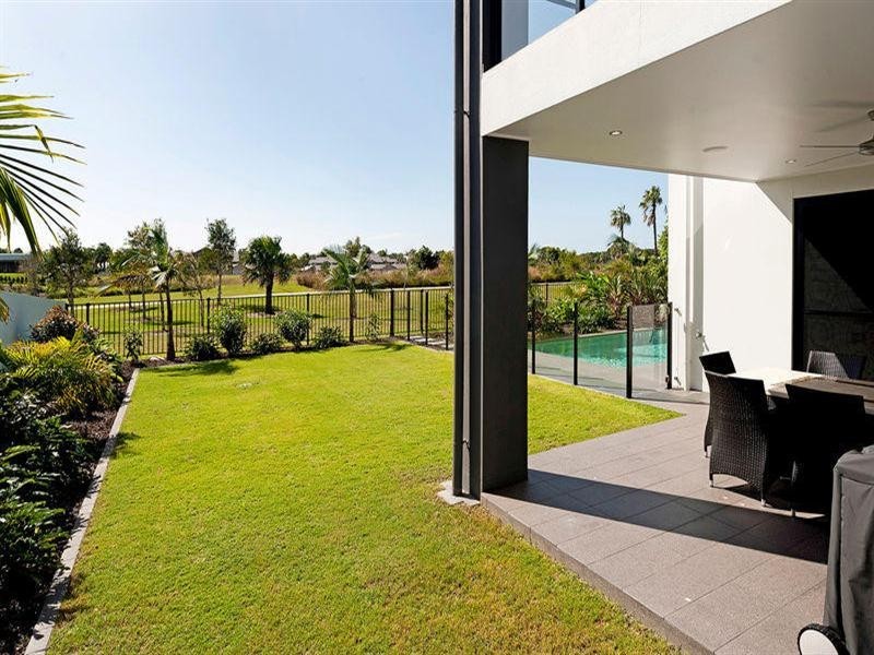 2273 Banksia Lakes Drive, Sanctuary Cove QLD 4212