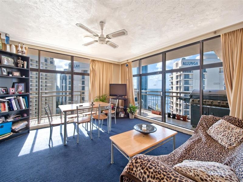 18 Hanlan Street, Surfers Paradise QLD 4217