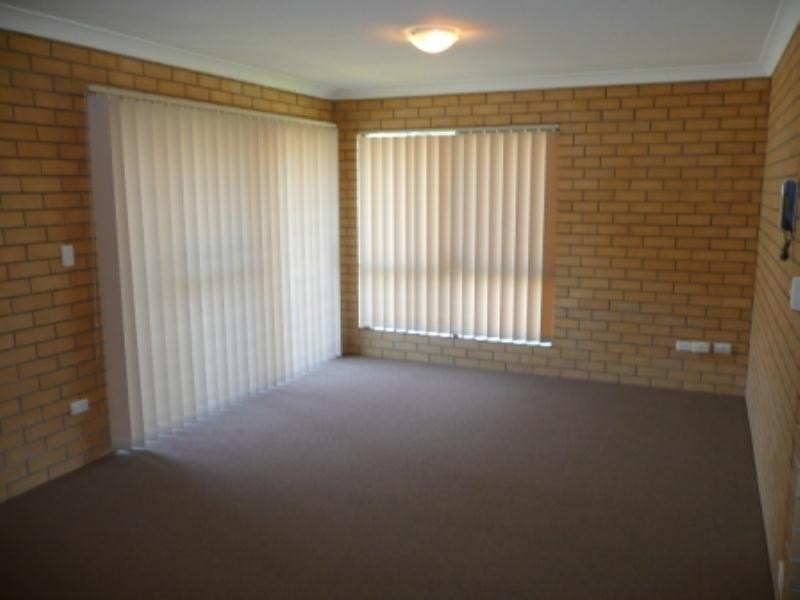 4/35 Chelsea Avenue, Broadbeach QLD 4218