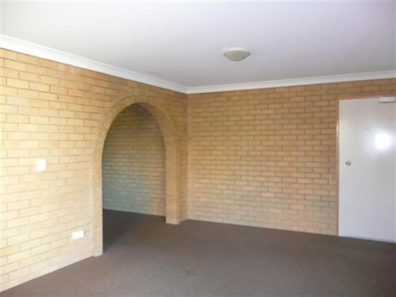 4/35 Chelsea Avenue, Broadbeach QLD 4218