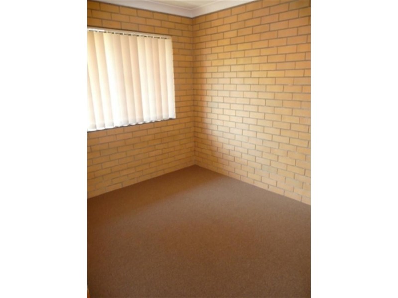 4/35 Chelsea Avenue, Broadbeach QLD 4218