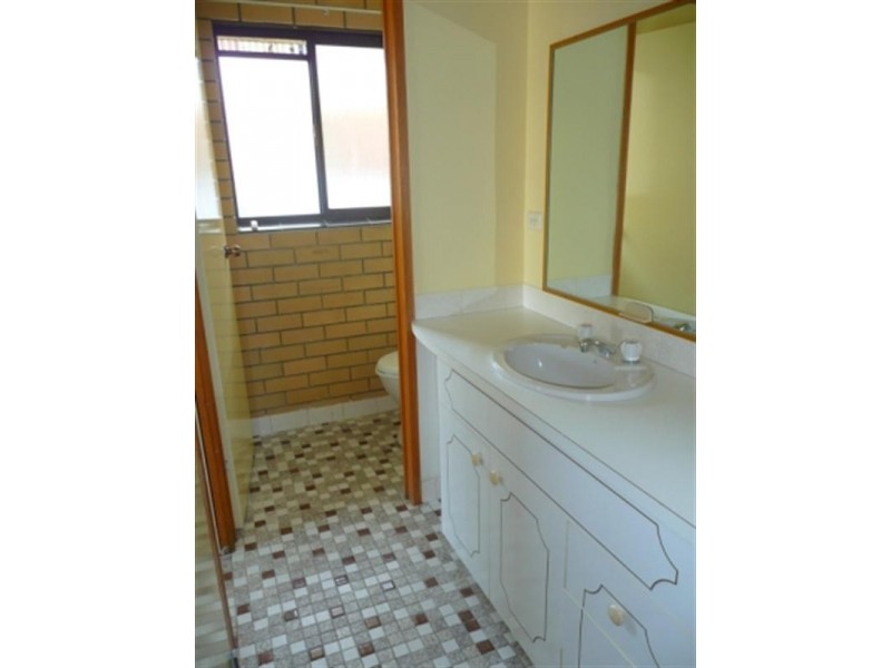 4/35 Chelsea Avenue, Broadbeach QLD 4218