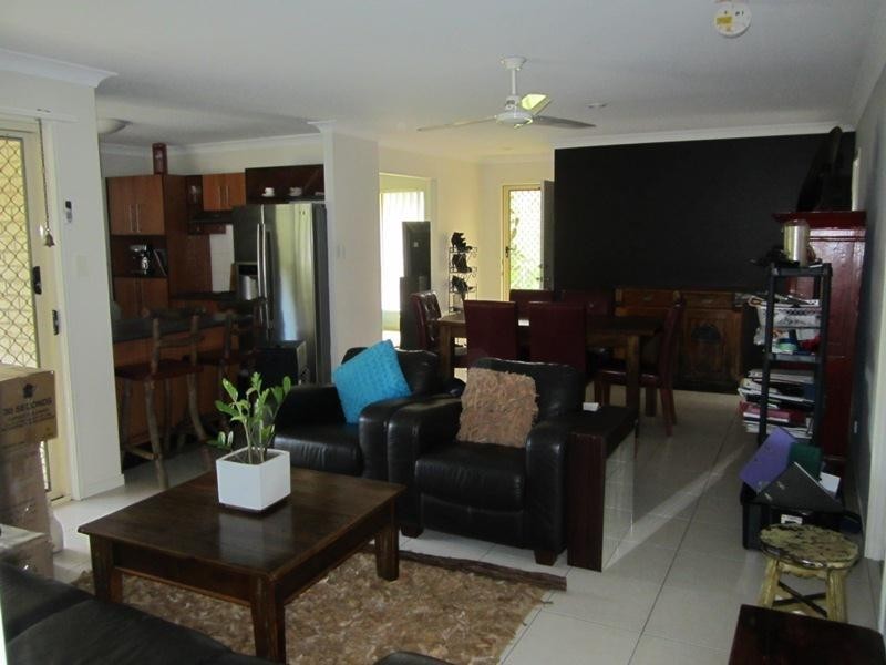 22 Coomera Heights Drive, Upper Coomera QLD 4209