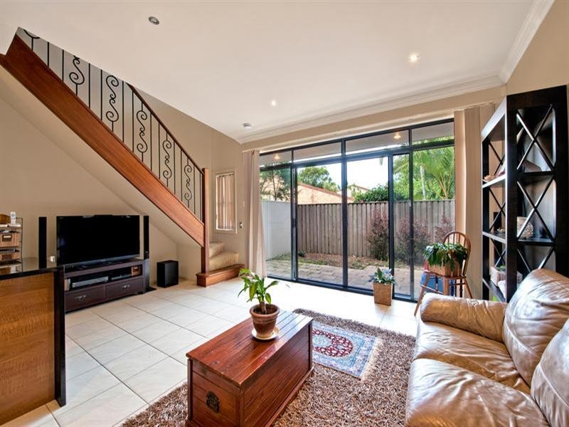 7 Elliott Street, Surfers Paradise QLD 4217