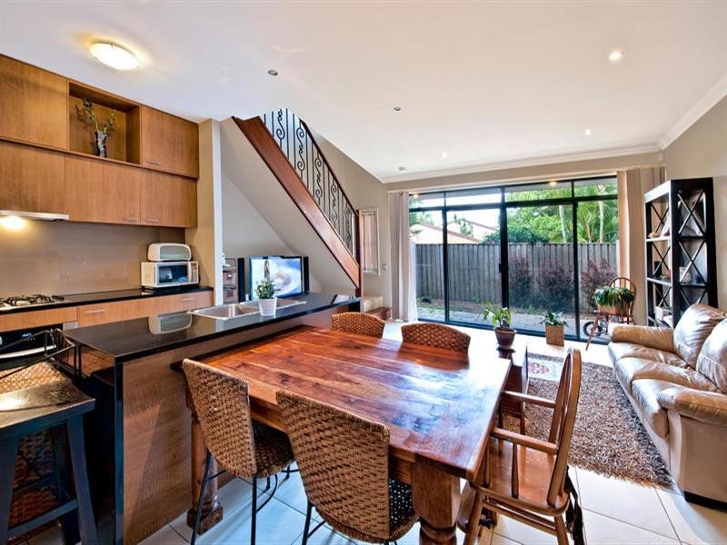 7 Elliott Street, Surfers Paradise QLD 4217