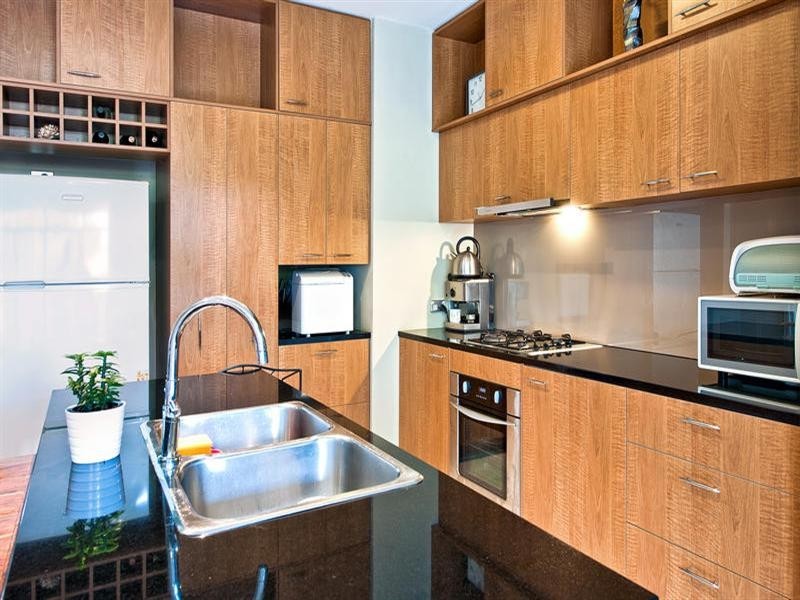 7 Elliott Street, Surfers Paradise QLD 4217