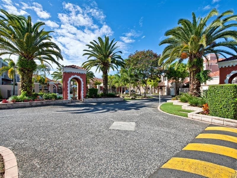 7 Elliott Street, Surfers Paradise QLD 4217