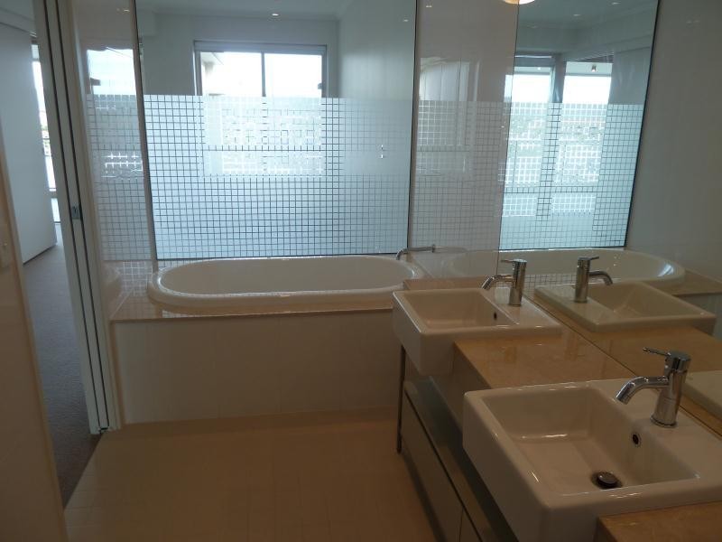 1773 Stillwater Rialto Quay Drive, Hope Island QLD 4212