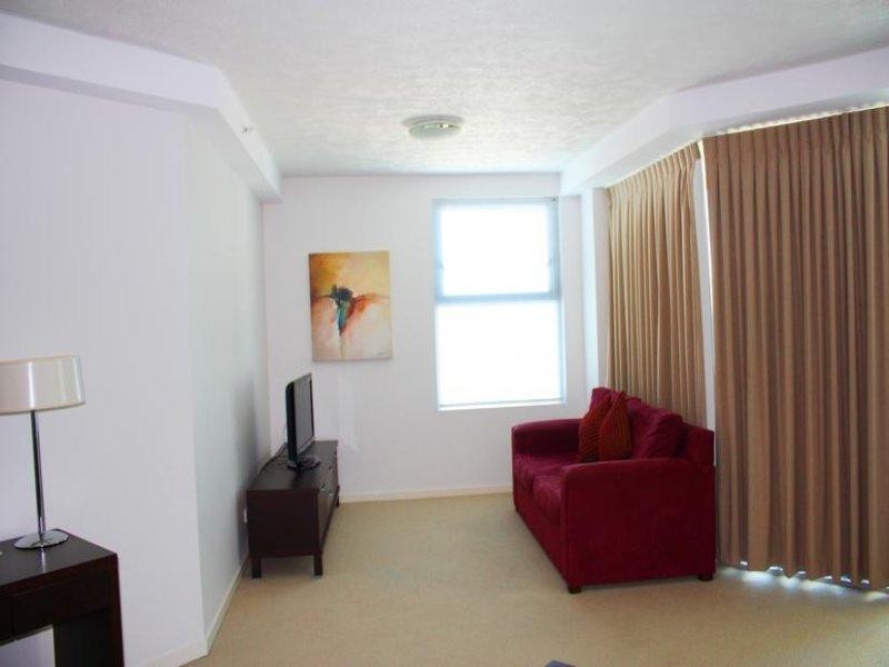 18 Fern Street, Surfers Paradise QLD 4217