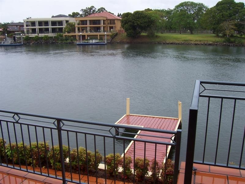 24 Emu Court, Sorrento QLD 4217