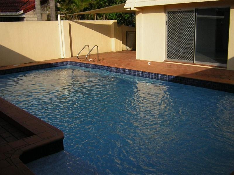 24 Emu Court, Sorrento QLD 4217