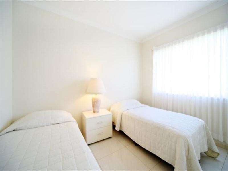 1102 Beechwood Drive, Hope Island QLD 4212