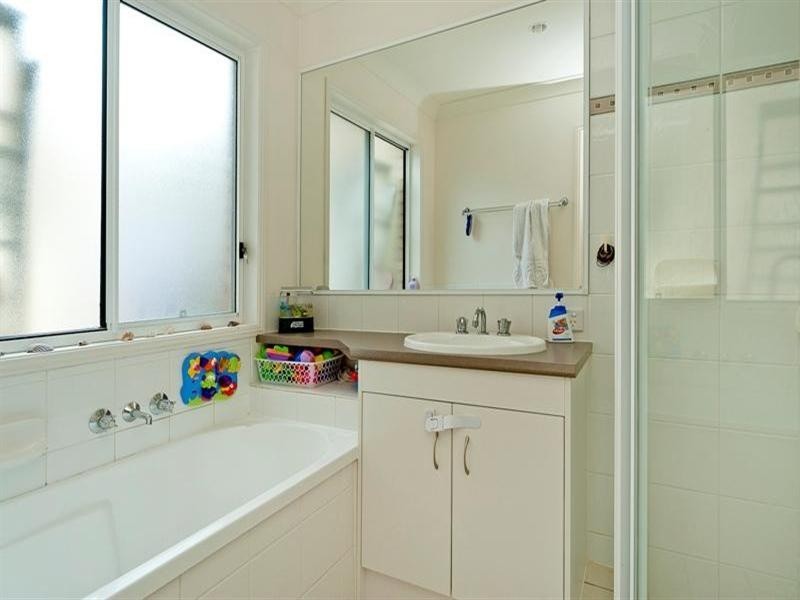 1 Freesia Court, Ormeau QLD 4208