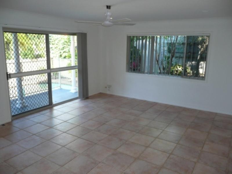 62 Currumburra Road, Ashmore QLD 4214