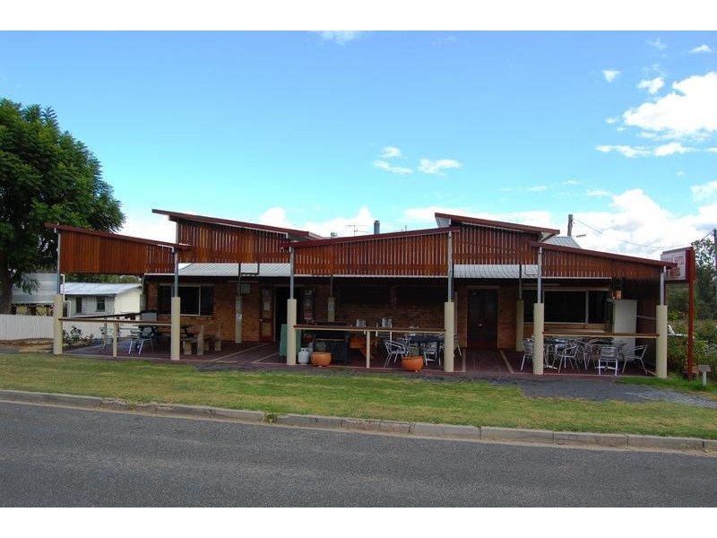 13 King Street, Yangan QLD 4371