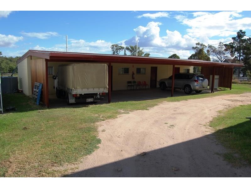 13 King Street, Yangan QLD 4371