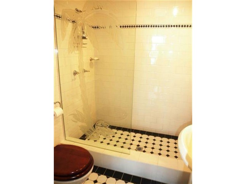 3 River Drive, Surfers Paradise QLD 4217